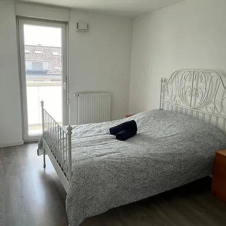 T3 Avec Balcon Et Parking Apartment *