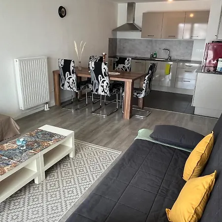 Apartment T3 Avec Balcon Et Parking